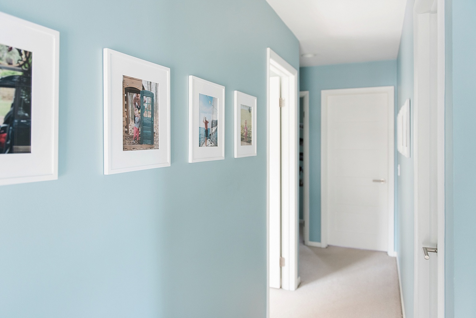 Styling photos at home: frames