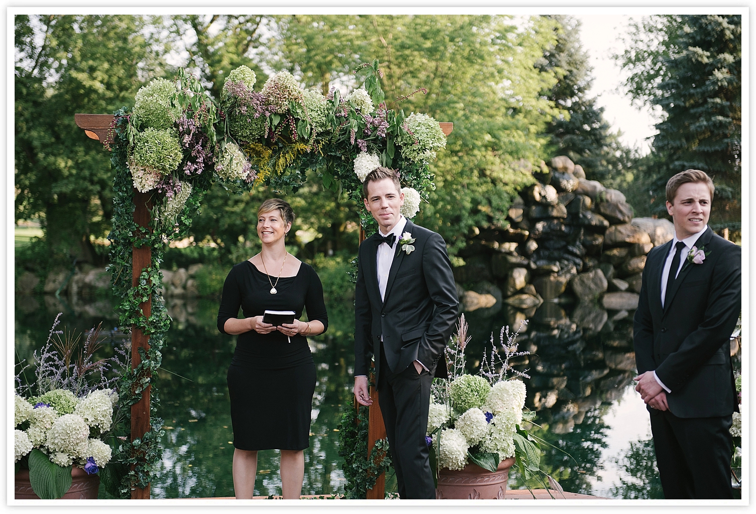 lansing_michigan_photographers_backyard_wedding_ideas_0027.jpg
