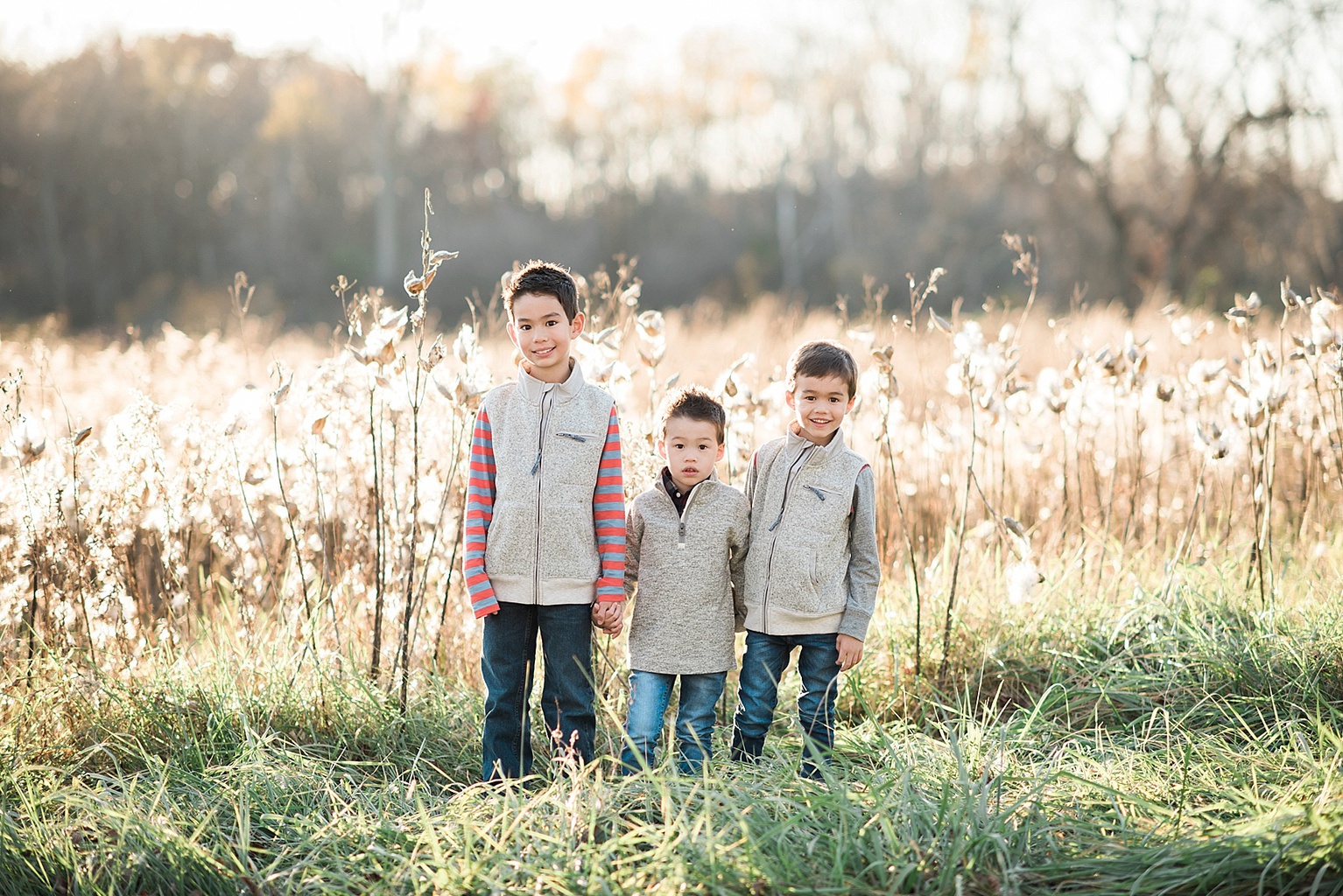 Lansing photo locations: rural family photos with three brothers
