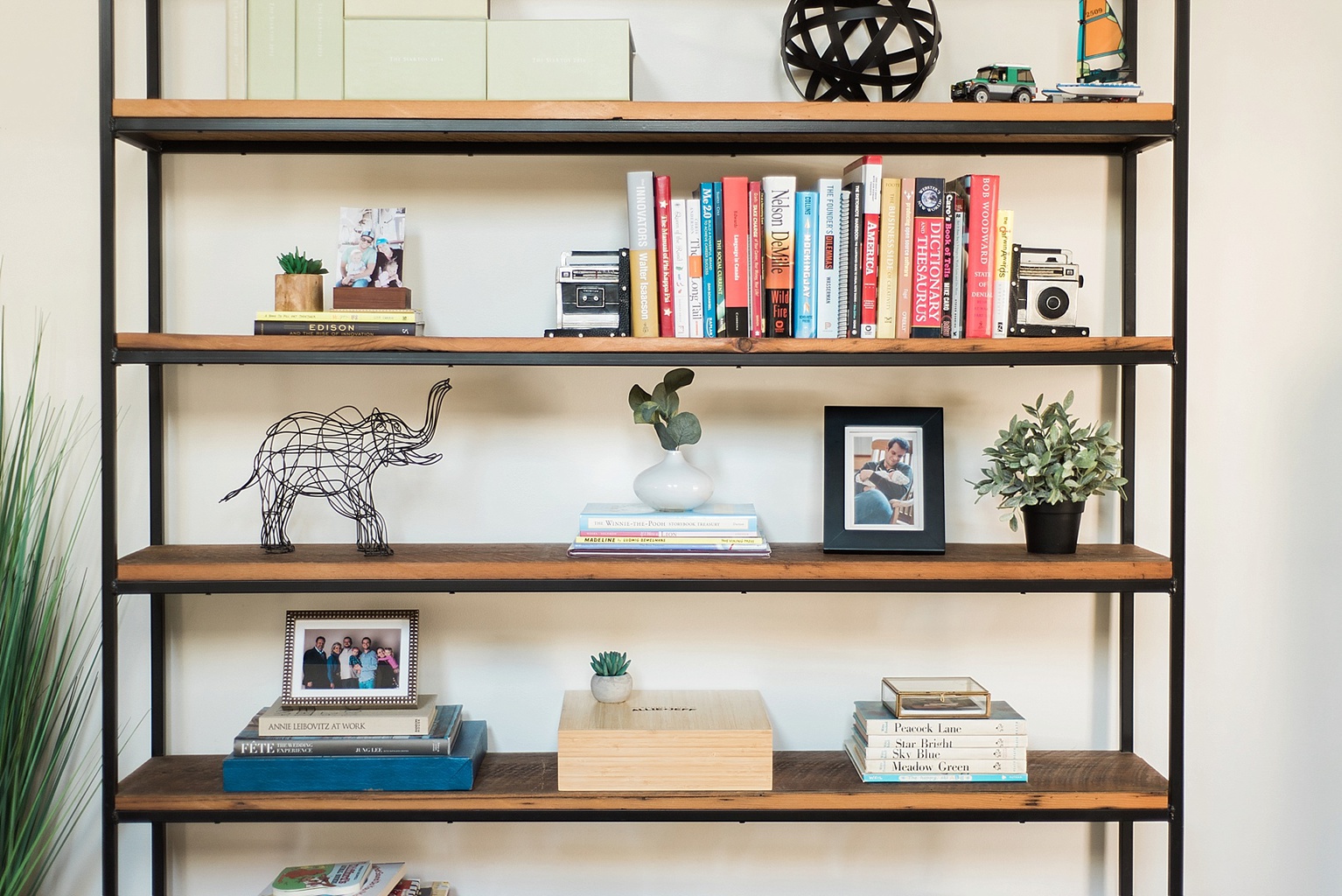 how to style an open bookshelf